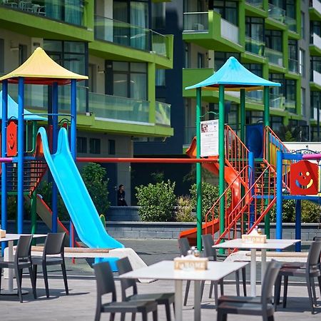 Crazy Sea View 1Br Apartment Spa Pools Resort Mamaia Eksteriør billede