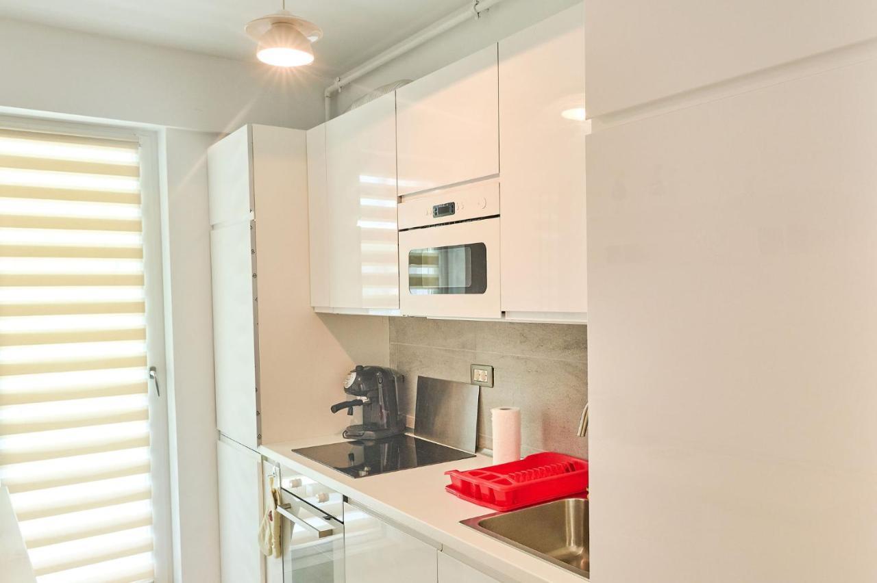 Crazy Sea View 1Br Apartment Spa Pools Resort Mamaia Eksteriør billede